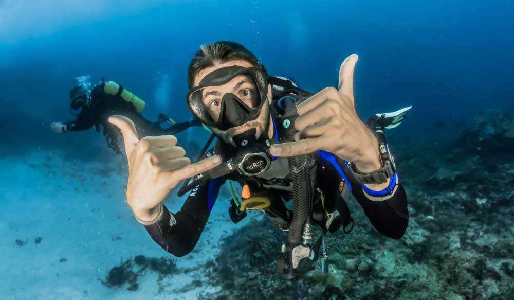 Avoiding nosebleeds while diving